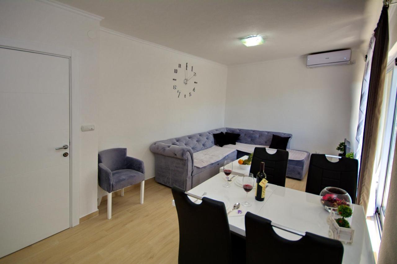 Apartment Martin Котор Екстериор снимка