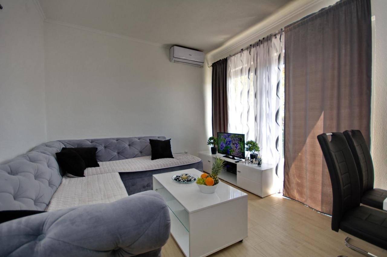 Apartment Martin Котор Екстериор снимка